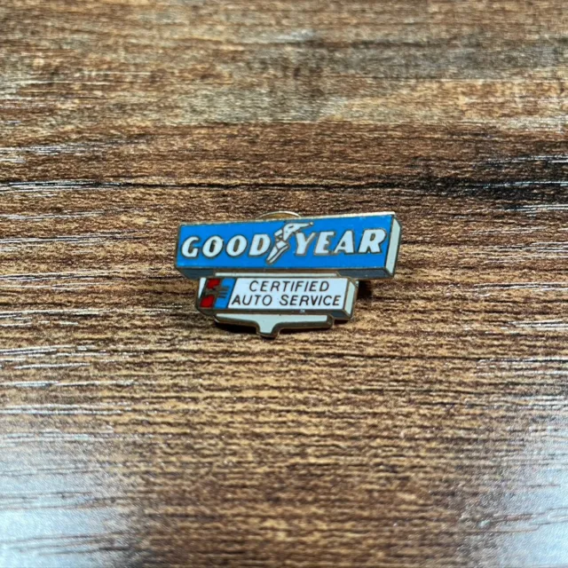 Goodyear Certified Auto Service VTG 1" Lapel Pin Rare HTF