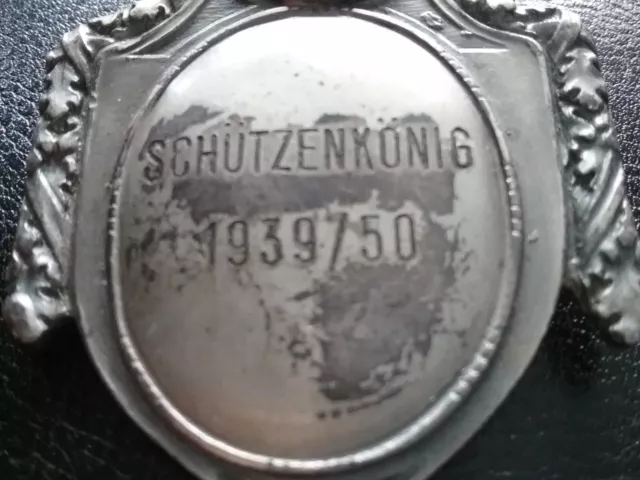 SCHÜTZENKÖNIG 1939/50 - silberfarbiger Orden / Auszeichnung / Abzeichen, München 2