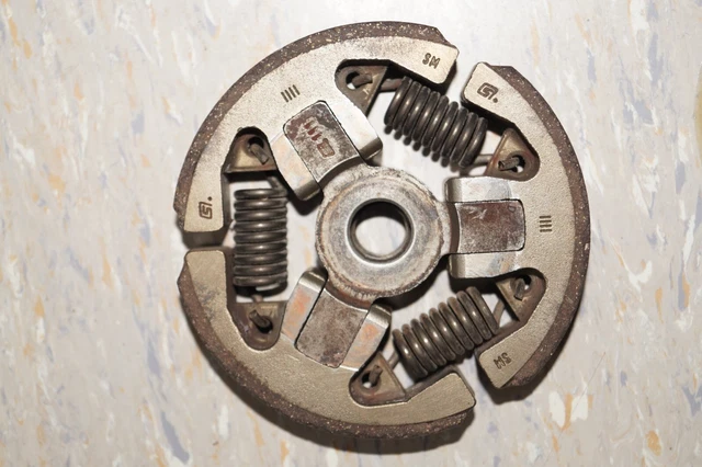 STIHL Keilriemenscheibe kpl. (torsionsgedämpft (OEM 6140-700-2520) main image 1