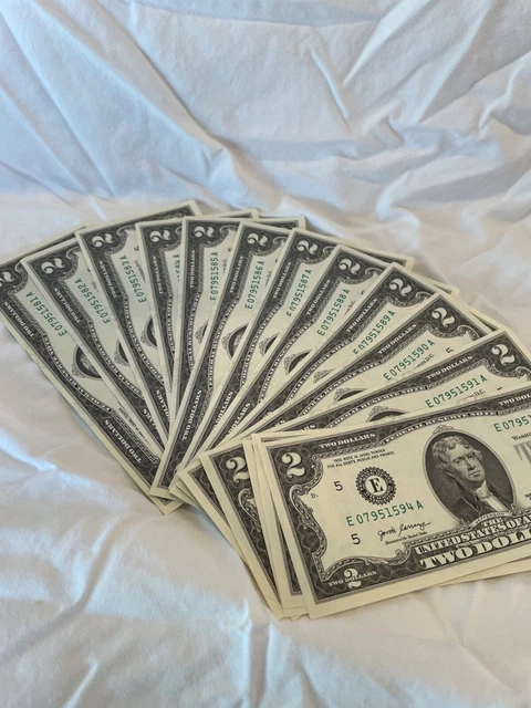 Sequential Consecutive Uncirculated $2 Bills, New Two Dollar Crisp