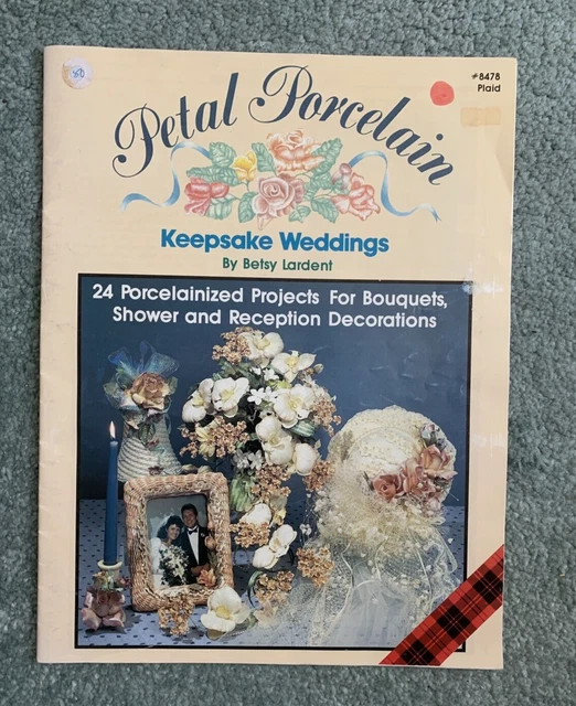 Baile de boda de pétalos de porcelana de Betsy Lardent