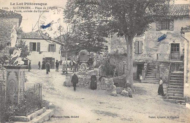 Cpa 46 Saint Cyprien Place De L'eglise La Poste Arrives Du Mail