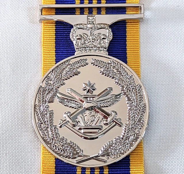 AUSTRALIAN DEFENCE LONG Service Medal replica DLSM $19.99 - PicClick AU