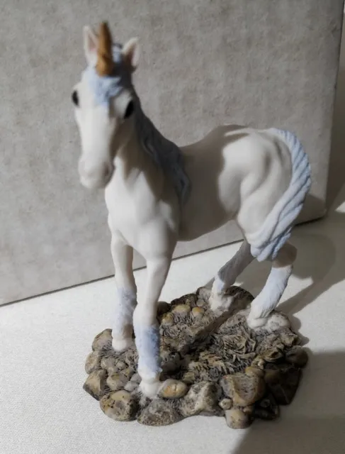 Fables FB6022 Sprightly Unicorn Blue 1998 Holland Studio Craft Rare Collectable