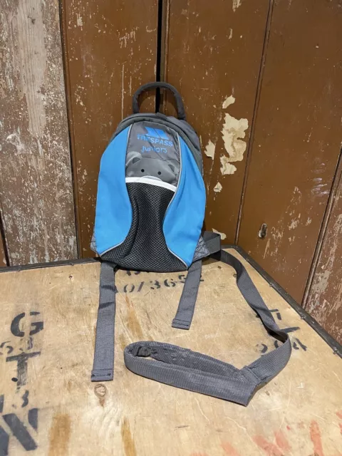 Trespass reins backpack top