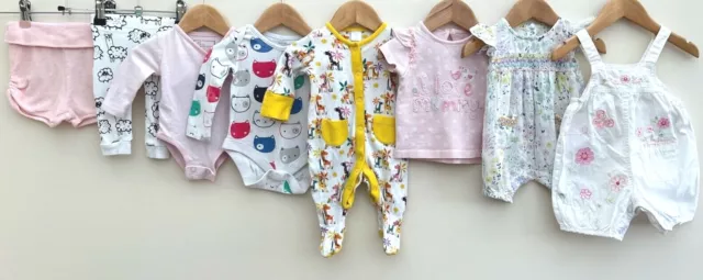 Pacchetto di abbigliamento per bambine età 0-3 mesi miniclub Next F&F