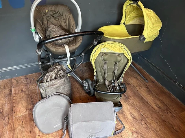 Mamas and Papas travel system - Pram, Car Seat And Pushchair