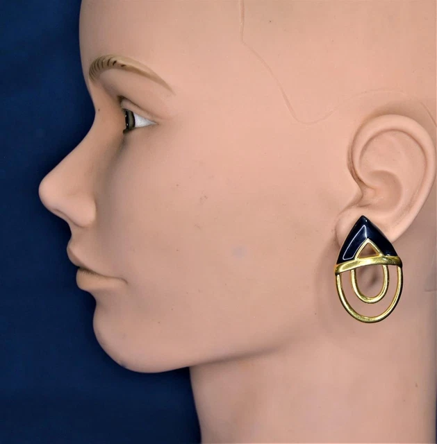 Vintage Doré Émail Noir Larme Forme Percé Boucles D'Oreilles