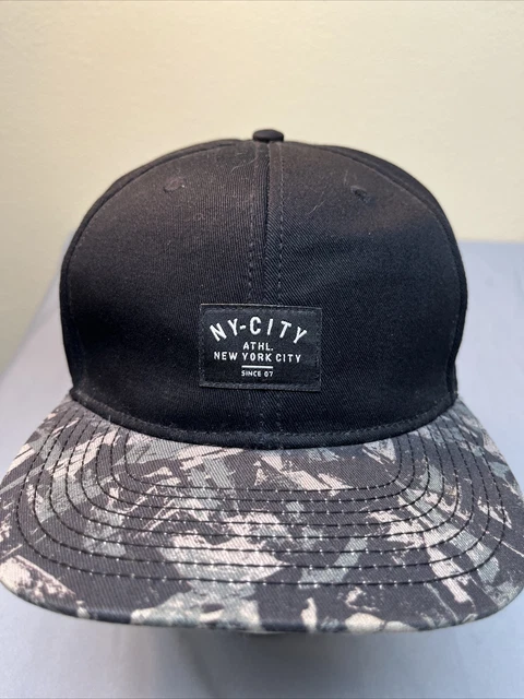 H&M Men’s Black Snapback Hat/Cap NY-City Logo Camo Patterned Bill  OSFM New York