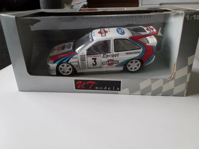 Miniature UT Models 1/18 – Ford Escort Cosworth Rouge – 180 082102 – Occasion