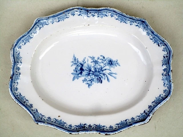 FAÏENCE DE MOUSTIERS  GRAND PLAT OVALE  DECOR FLORAL BLEU  EPOQUE 18ème SIECLE