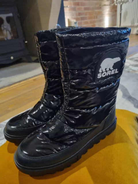 Black patent Sorel Joan of Arctic snow boots size UK 5 (EU38)