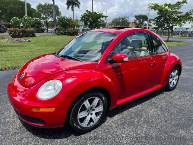 2006 Volkswagen New Beetle Coupe 2.5L Automatic Sunroof
