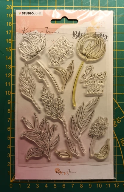 Stempel Blumen, Blätter Schrift "Studio Light"