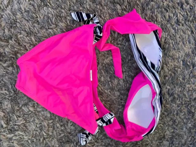 plunge pink black and white small two piece bathing suit great condition 