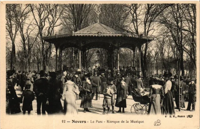 CPA NEVERS - Le Parc - Kiosque de la Musique (457018)
