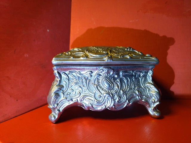 PORTA GIOIE IN ARGENTONE  -  cm. 16 x 10 - anni 40 - CON CARILON   FUZIONANTE