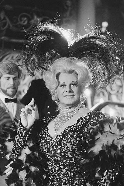 Entertainer & Singer Danny La Rue In Female Costume 1983 OLD PHOTO