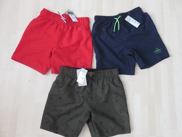 Pantaloncini Da Bagno Primark Ragazzo's 3 Articoli Pacchetto Età 8 - 9 Anni *Nuovi Con Etichette* Rossi, Blu, Verde