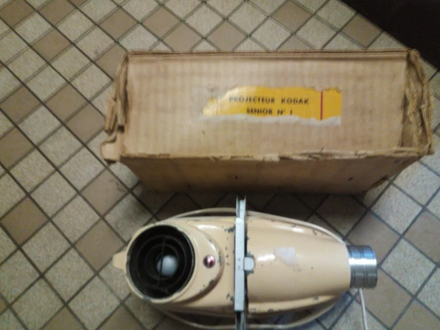ANCIEN PROJECTEUR KODAK diapo vintage collector EUR 30,00 - FR