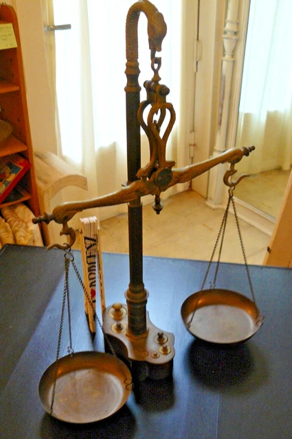Antike grosse Apotheker Waage - Schlangenhals mit Gewichten - Messing -PA4