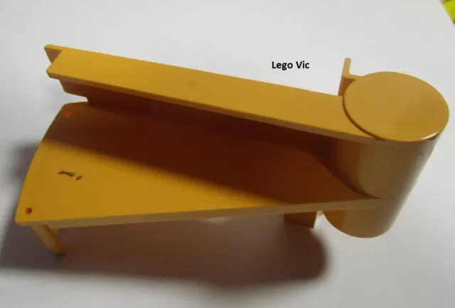 LEGO 6693 Spiral Staircase Step Top Lt Orange Ramp March 3119 MOC