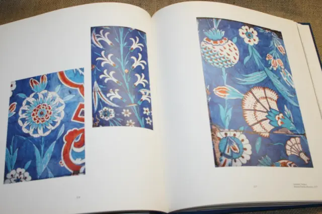 Libro especializado cerámica de Orient Fayencen azulejos colores arquitectura ornamentación