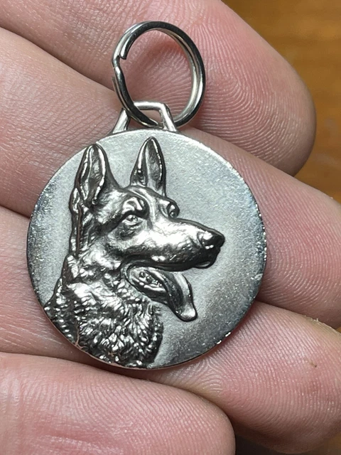 MyFamily Personalisierte Hundemarke, XL Knochen-Form, Verchromtes Messing, 48x31 Mm – Kostenlose Gravur, Made In Italy