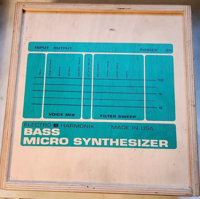 Electro-Harmonix Bass Microsynthesizer