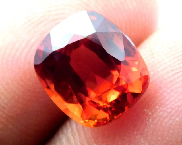 Saphir Orange Padparadscha 5,00 Ct – Ovale, Naturel, Non Traité, Sri Lanka