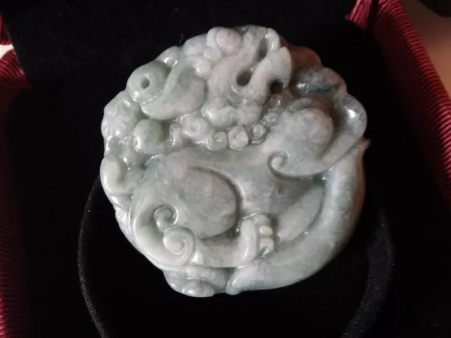 Magnifique Pendentif à double face Animal Mythique Qilin en Jade Vert