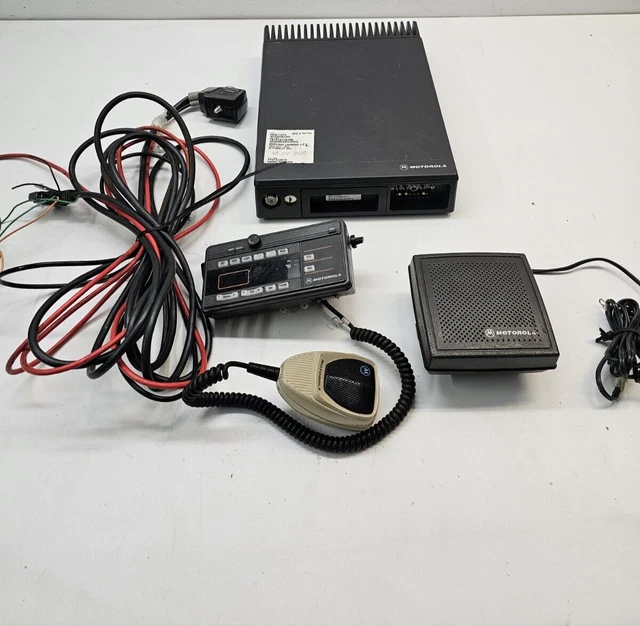 Motorola Maratrac 42-50 MHz Low Band 110W Remote Head Two Way Radio T81XTA7TA7BK