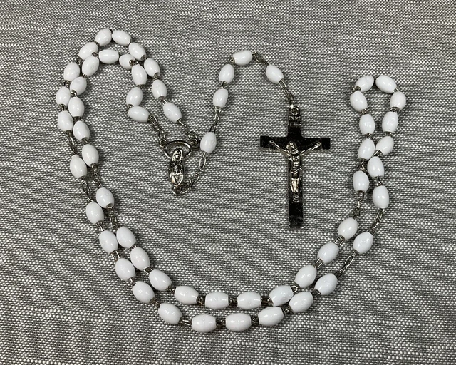 Vintage Rosary White Beads Christian H76