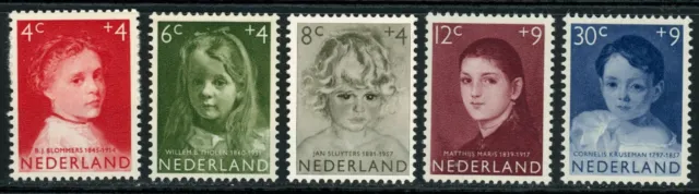Netherlands 1957 SG.857-861 U/M