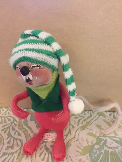 Vintage Annalee 6" Red Winter Christmas Mouse In Green Hat & Coat 1989