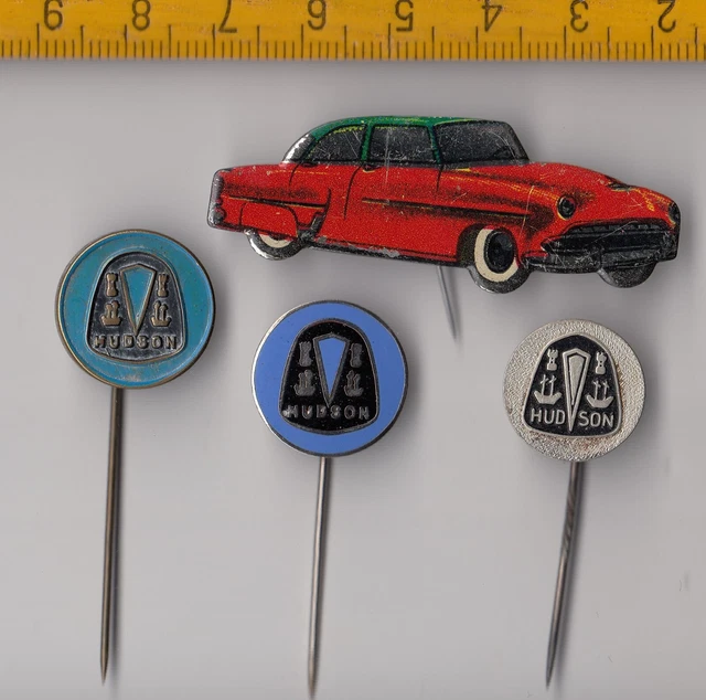 VINTAGE ENAMEL HUDSON USA pin badges 1960s Logo Car Anstecknadeln Auto