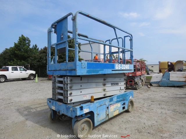 2015 Genie GS-3246 32' Electric Scissor Lift Man Aerial Platform Ext bidadoo