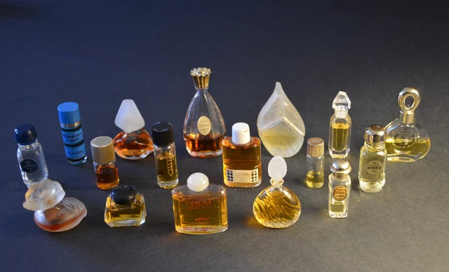 Parfum Vintage AVON 'Femme' - Flacon De 25 Ml, Neuf Avec De Possibles Défauts Mineurs - Parfum Féminin Rétro