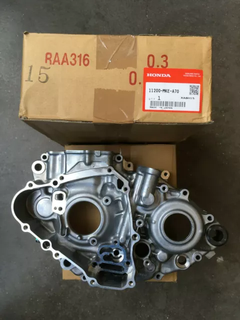 Crf450r left crankcase cover outlet
