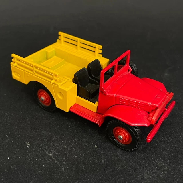 CIRQUE PINDER SOLIDO ANCIEN PEUGEOT 305 AVEC HAUT PARLEUR au