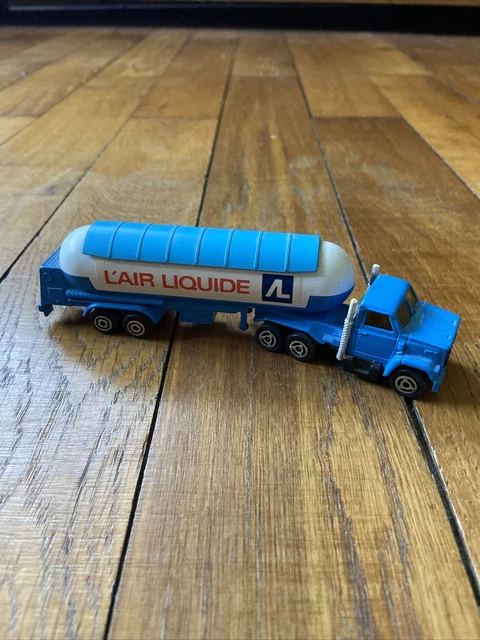 591047_6