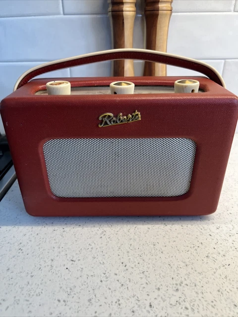 VINTAGE ROBERTS R200 Transistor Radio, Red Leather - Working - Battery ...