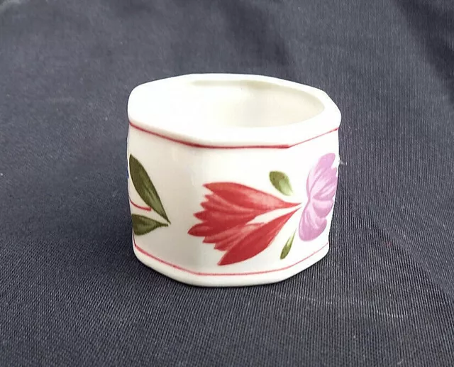 Adams OLD COLONIAL Napkin Ring. Diameter 1¾ inches 2