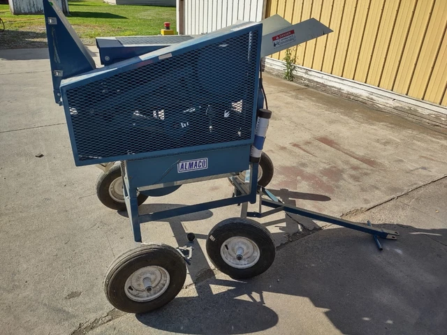 Almaco  Belt Thresher Small Portable Model BT 14-E