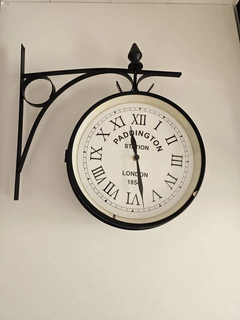 SHZICMY Orologio Da Parete Vintage Retrò – Doppio Lato In Ferro Battuto Nero – 30x9x37 Cm – A Batteria – Decorazione Ispirata Alle Stazioni Ferroviarie - 4