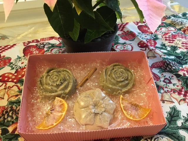 confezione saponette profumate fatte a mano rosa
