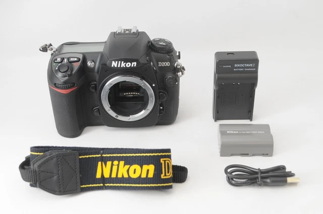 [Near Mint] NIKON D200 Digital Camera Black Body Shutter Count: 28 #0652A