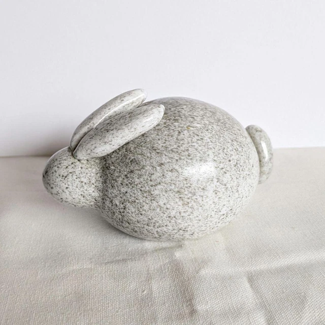 ヌータヤルヴィ　Inkeri Toikka 　Rabbit Inkeri Toikka ウサギ（chinchilla）Nuutajarvi | Kirsi