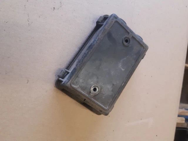 VW BUS T3 Sicherungskasten, Relaiskasten Benzinpumpe WBX EUR 29,90