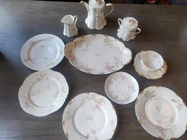 Haviland & Co. Limoges France Pink roses and Gold Trim 11 pc tea set